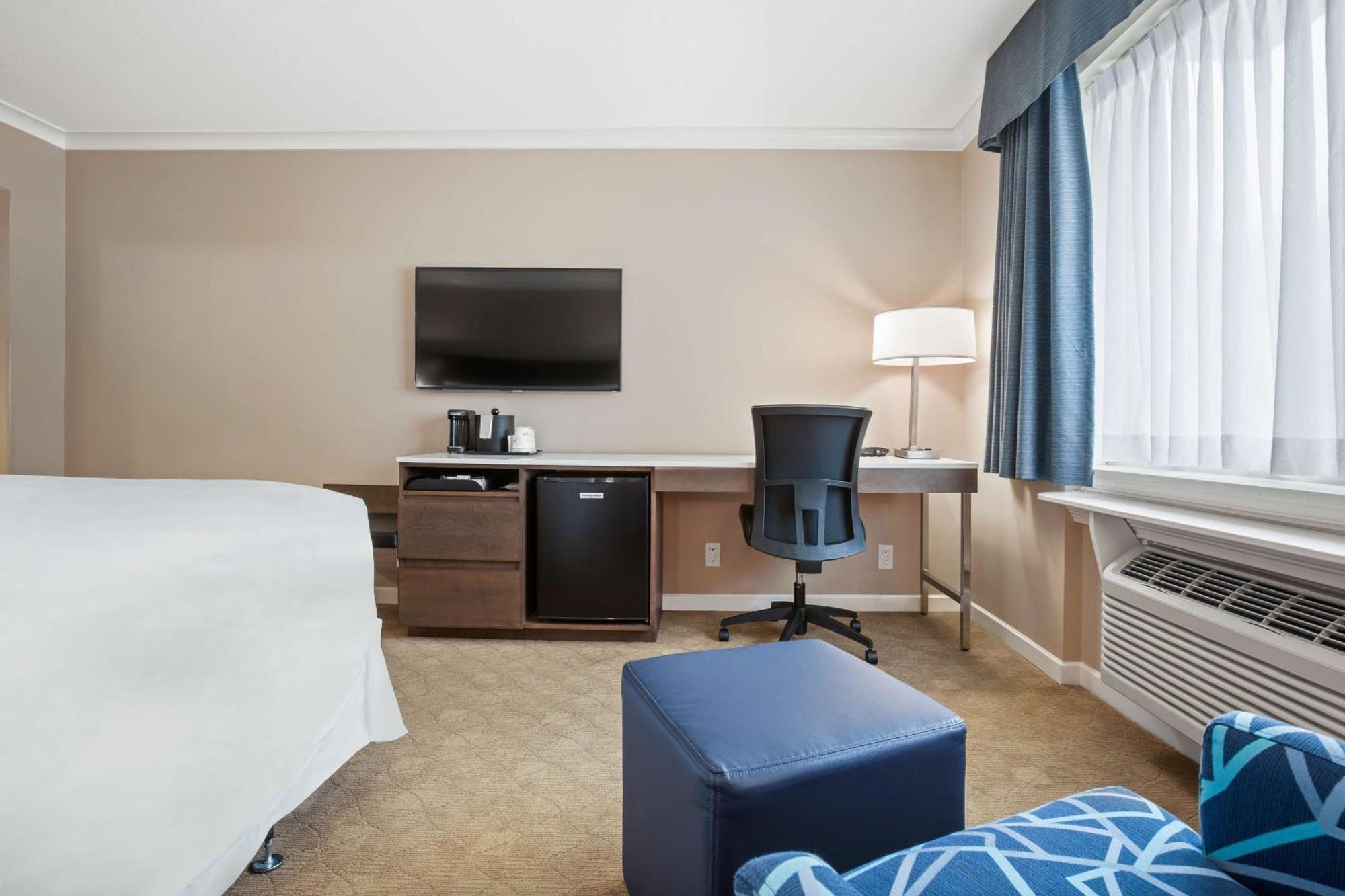 Western Columbia River Hotel
